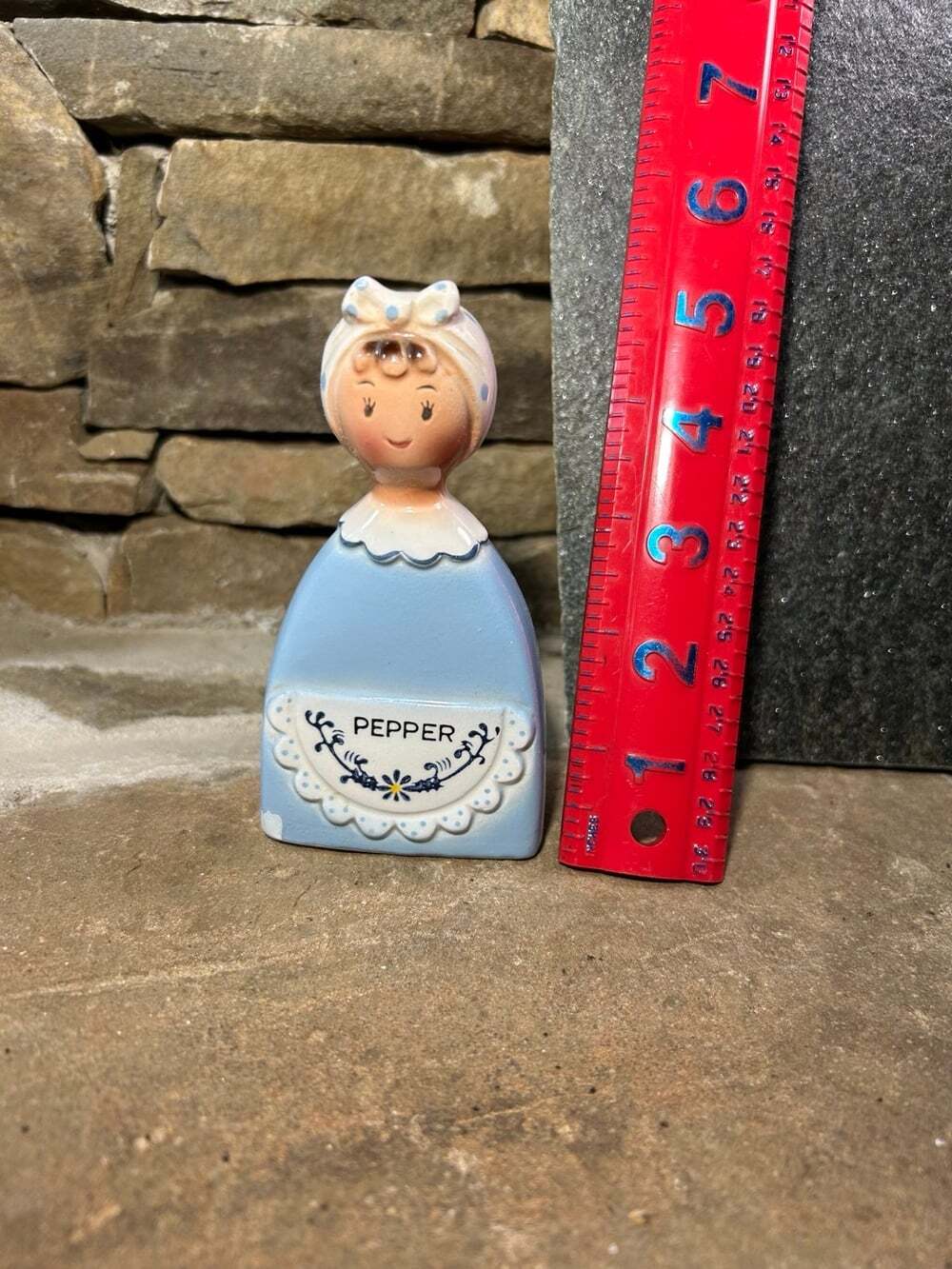 1966 Davar Maid Pepper Shaker Ceramic Blue and White READ